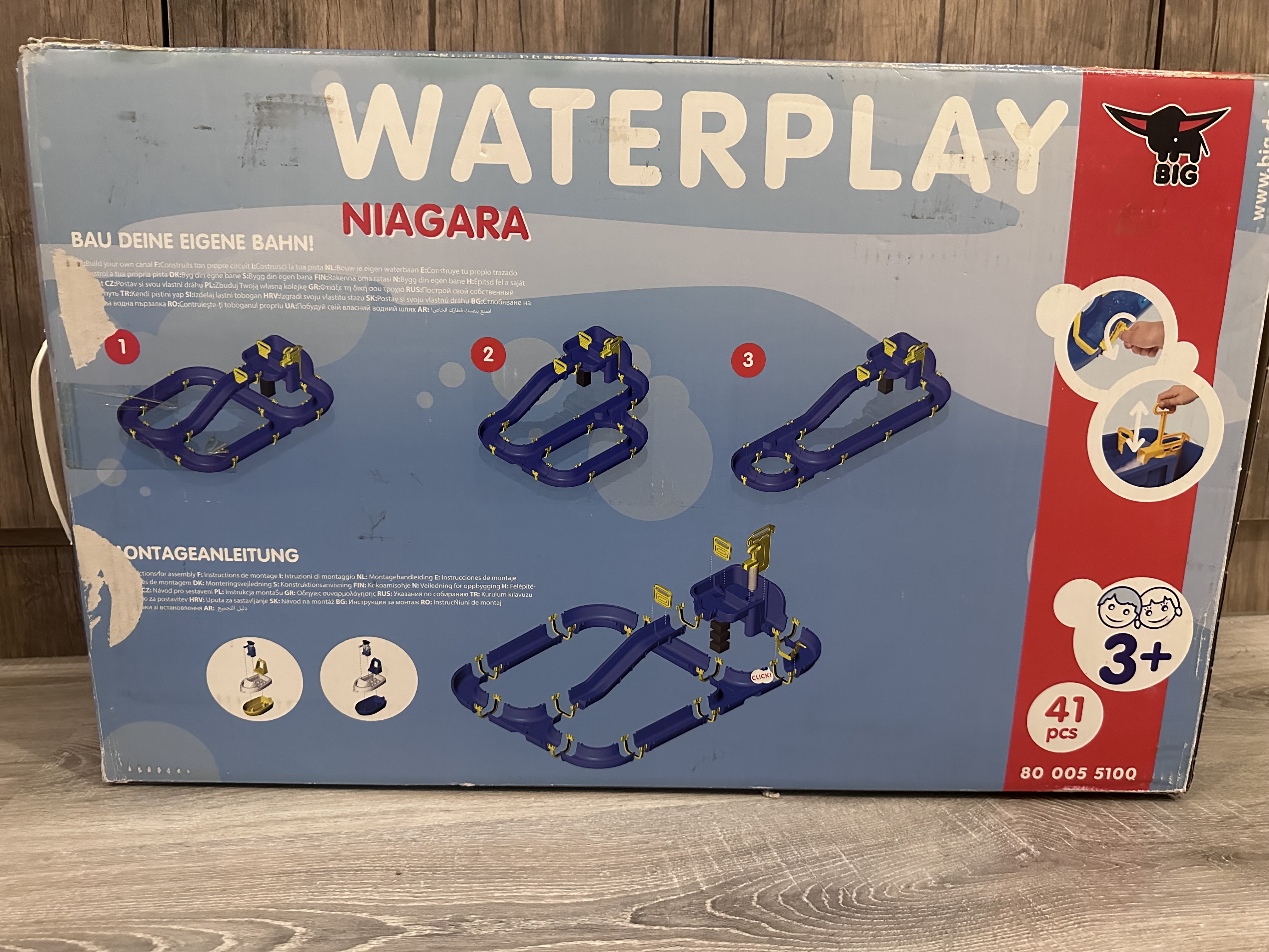 Water play — 3/3
